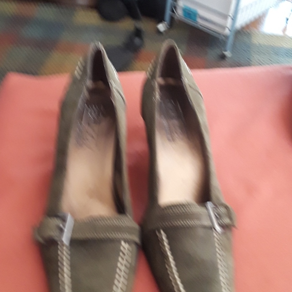 Ladies heels